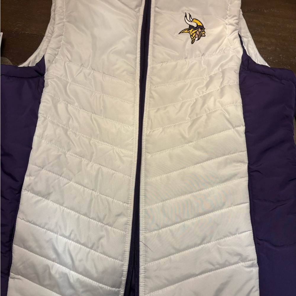 SKOL! White and Purple Puffer Vest with Vikings Logo detail